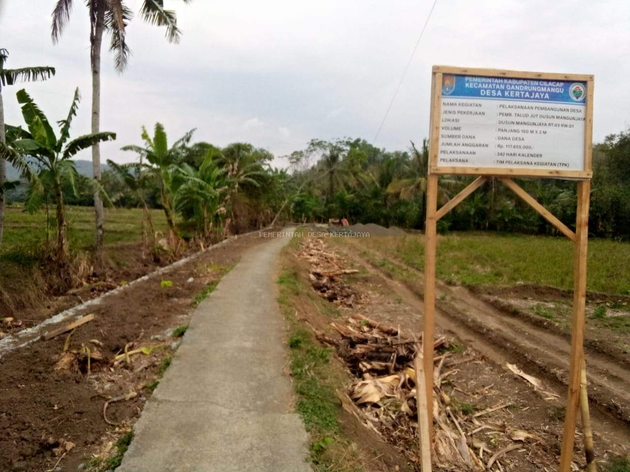 PEMBANGUNAN TALUD JUT DUSUN MANGUNJAYA